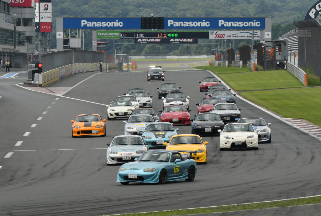 富士チャンRSC第2戦で、5年ぶりの山内正義が復活の総合V！ | MZRacing